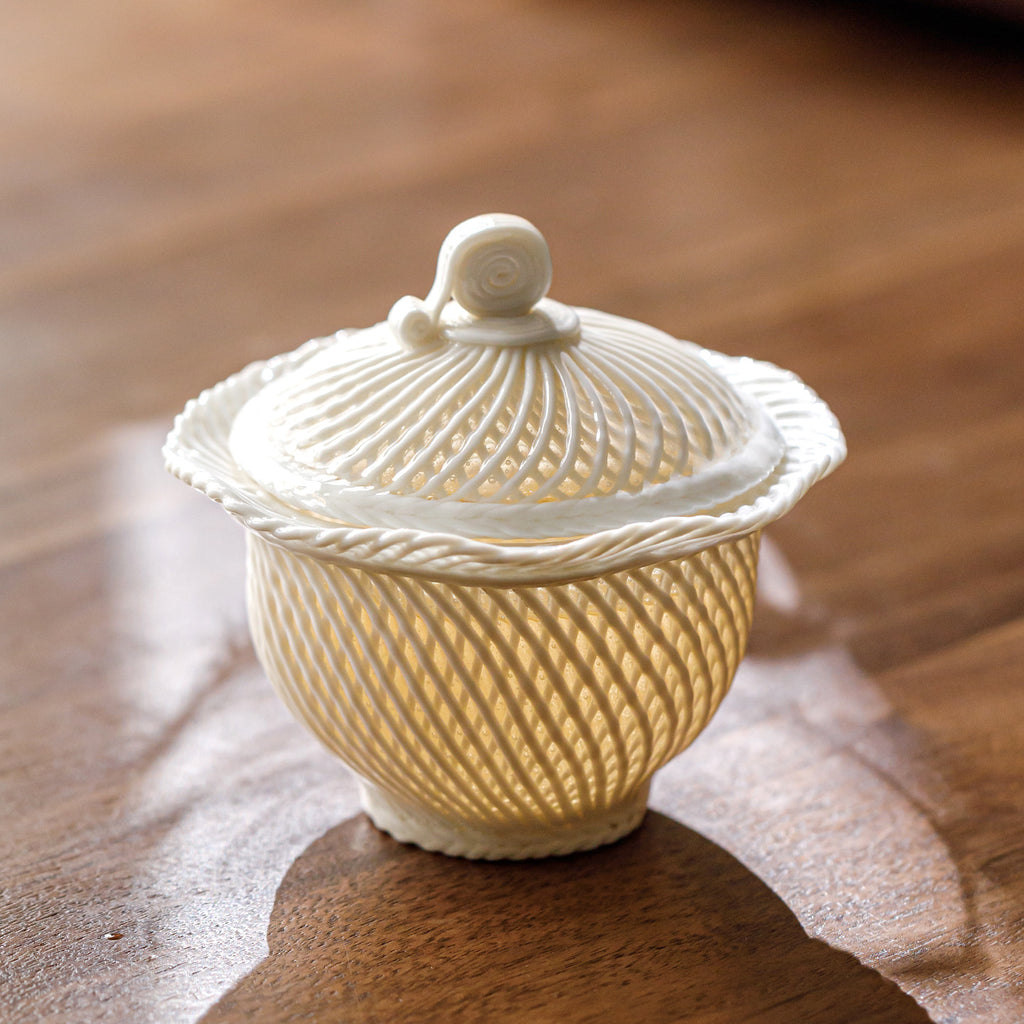Hand-Woven White Porcelain Gaiwan | Jade Treasure Lamp Design | Ercai Ceramic Covered Bowl for Kung Fu Tea Ceremony