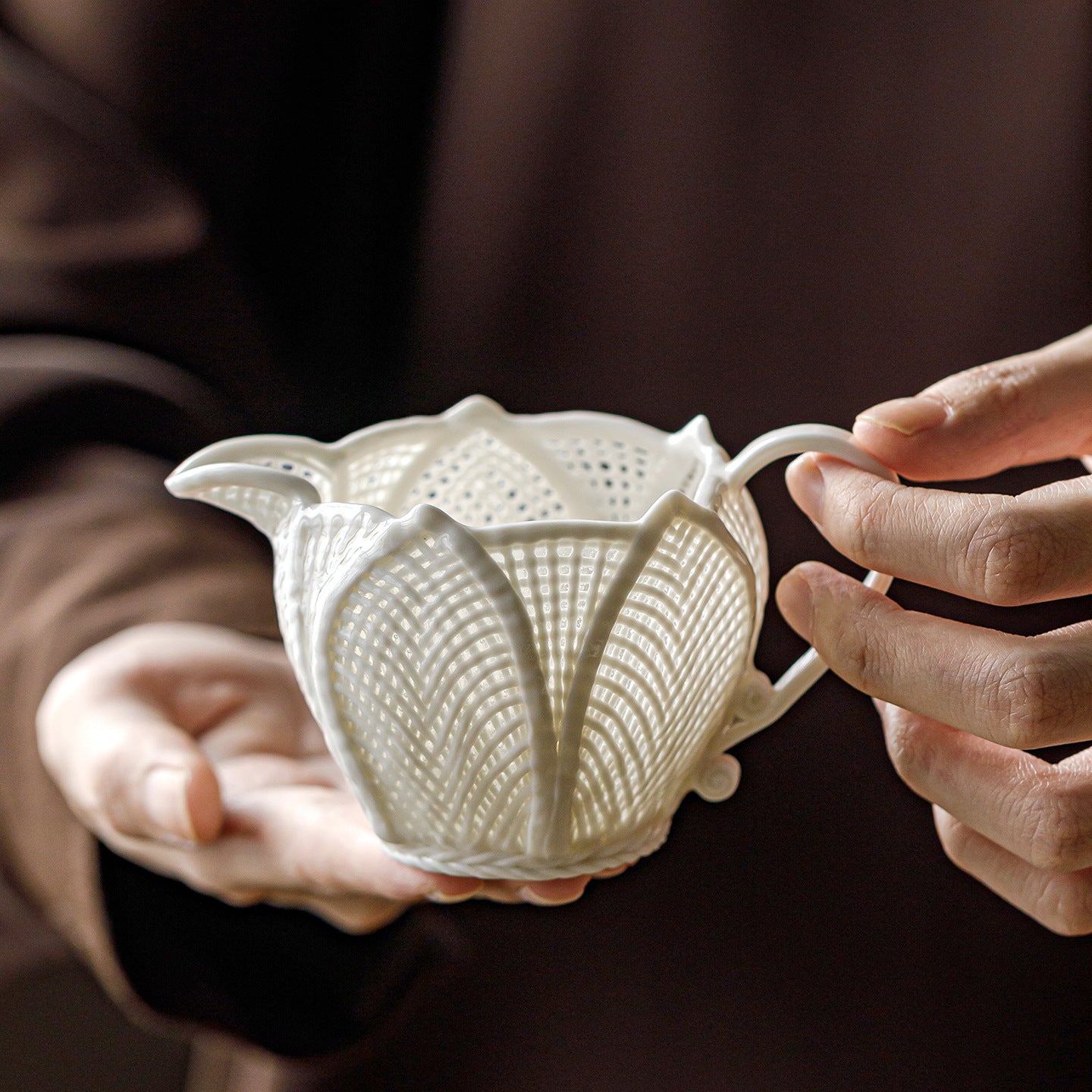 Hand-Woven White Porcelain Gongdao Cup | Jade Lotus Design | Handcrafted Ceramic Tea Pitcher for Kung Fu Tea Ceremony