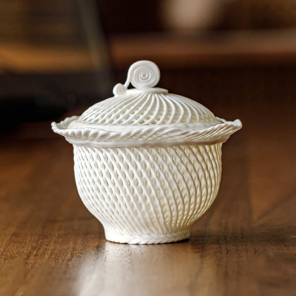 Hand-Woven White Porcelain Gaiwan | Jade Treasure Lamp Design | Ercai Ceramic Covered Bowl for Kung Fu Tea Ceremony
