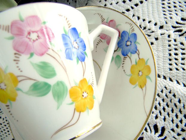 Phoenix China, Art Deco Teacup & Saucer, Hand Painted, Dainty Florals 7878